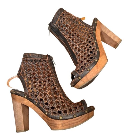 Sbicca Shoes - Sbicca Vintage Collection 9 Woven Leather Wood Studded Heel Platform